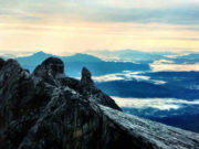 Det var så allt började Mount Kinabalu – utsikt från toppen